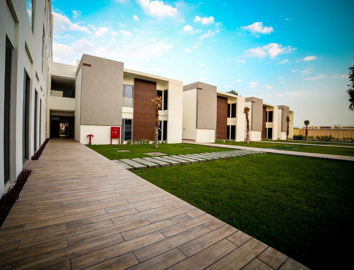 M Executive Residence & Boutique Hotel - Adults Only Al-Chubar Zewnętrze zdjęcie