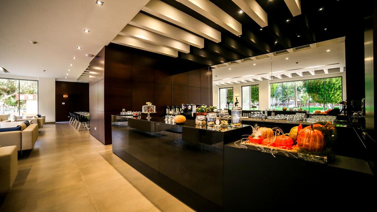 M Executive Residence & Boutique Hotel - Adults Only Al-Chubar Zewnętrze zdjęcie