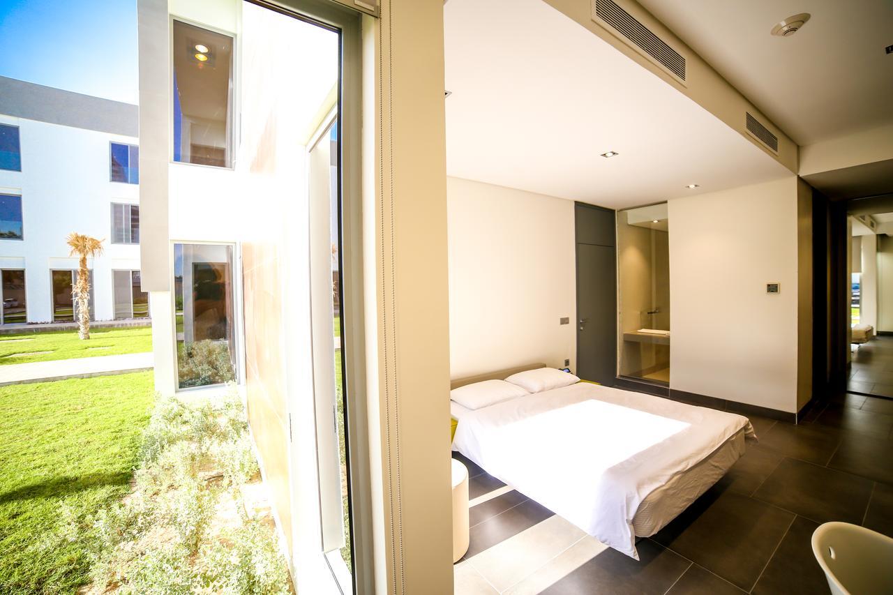M Executive Residence & Boutique Hotel - Adults Only Al-Chubar Zewnętrze zdjęcie