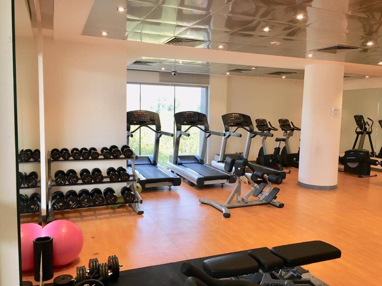 M Executive Residence & Boutique Hotel - Adults Only Al-Chubar Zewnętrze zdjęcie